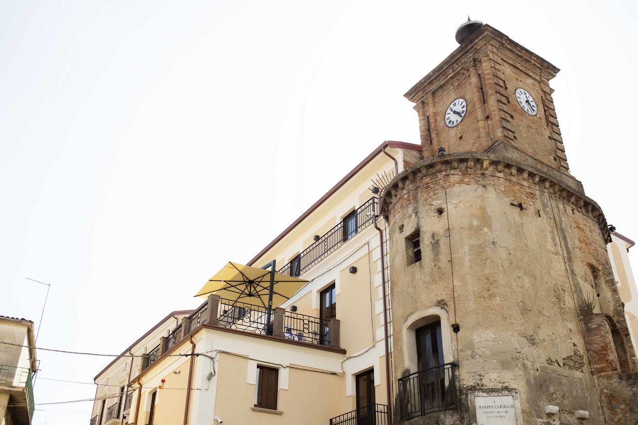 Hotel Palazzo Salerno Roggiano Gravina Exterior foto